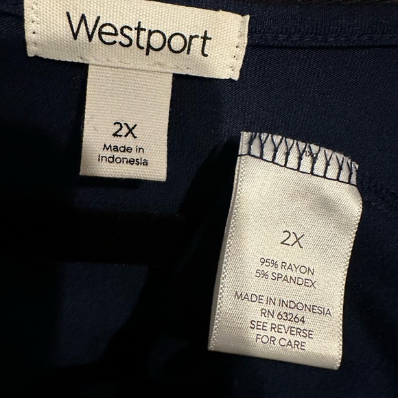 Woman’s Westport Blouse. Size 2X Royal Blue. Accented with Silver Rivets - Picture 5 of 5